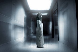 چگونه یک خطای فکری برخی افراد را به دیدن ارواح سوق می دهد