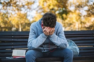 چگونه وقتی احساس افسردگی می کنید باهوش تر باشید؟